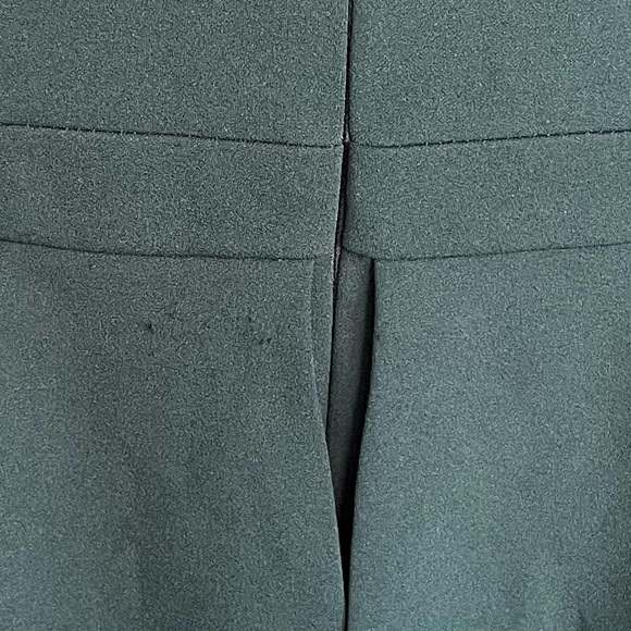 NWT. Xscape Off the Shoulder Scuba Crepe Column Gown. Size 16W - Picture 8 of 16